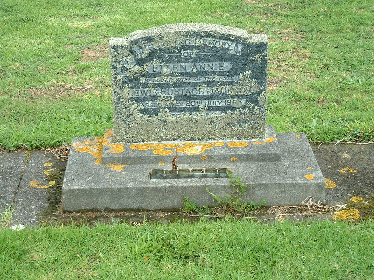 headstone