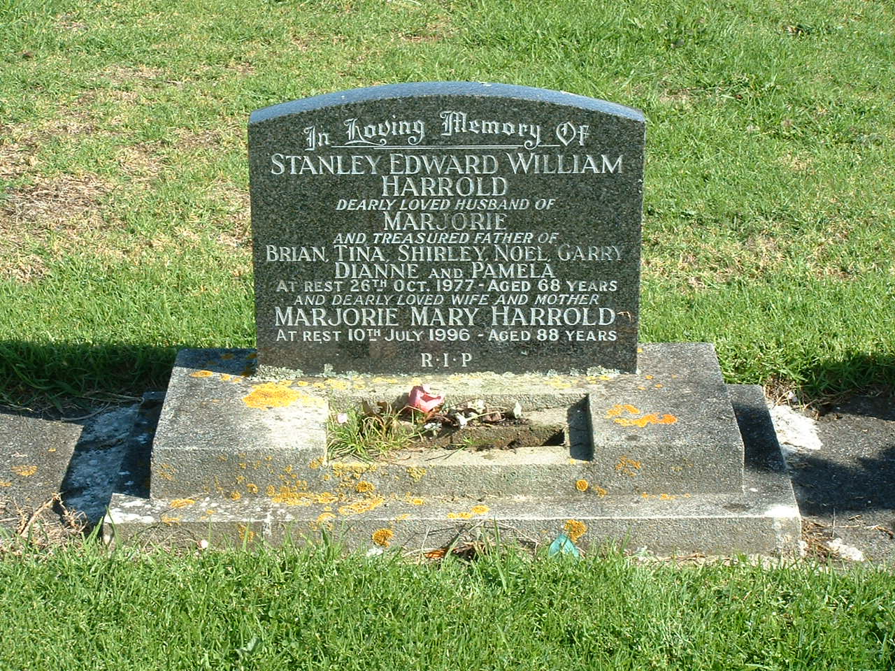 headstone