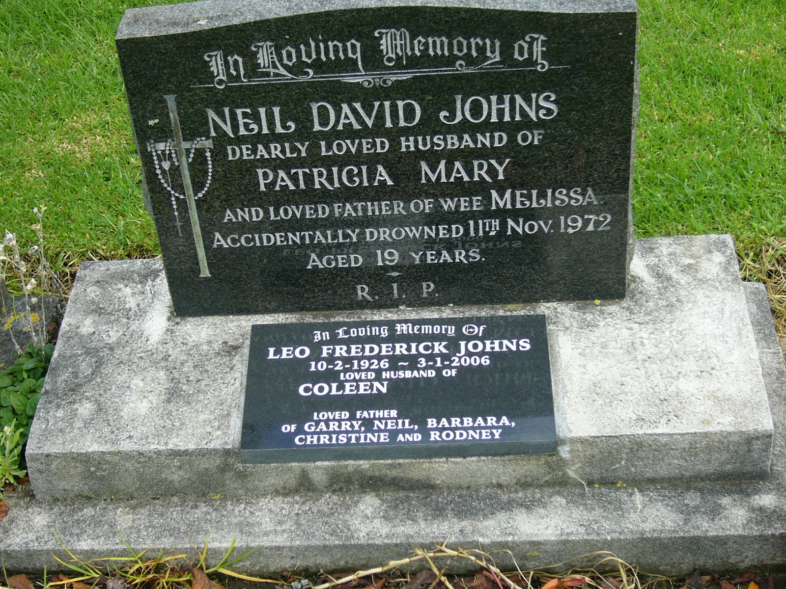headstone