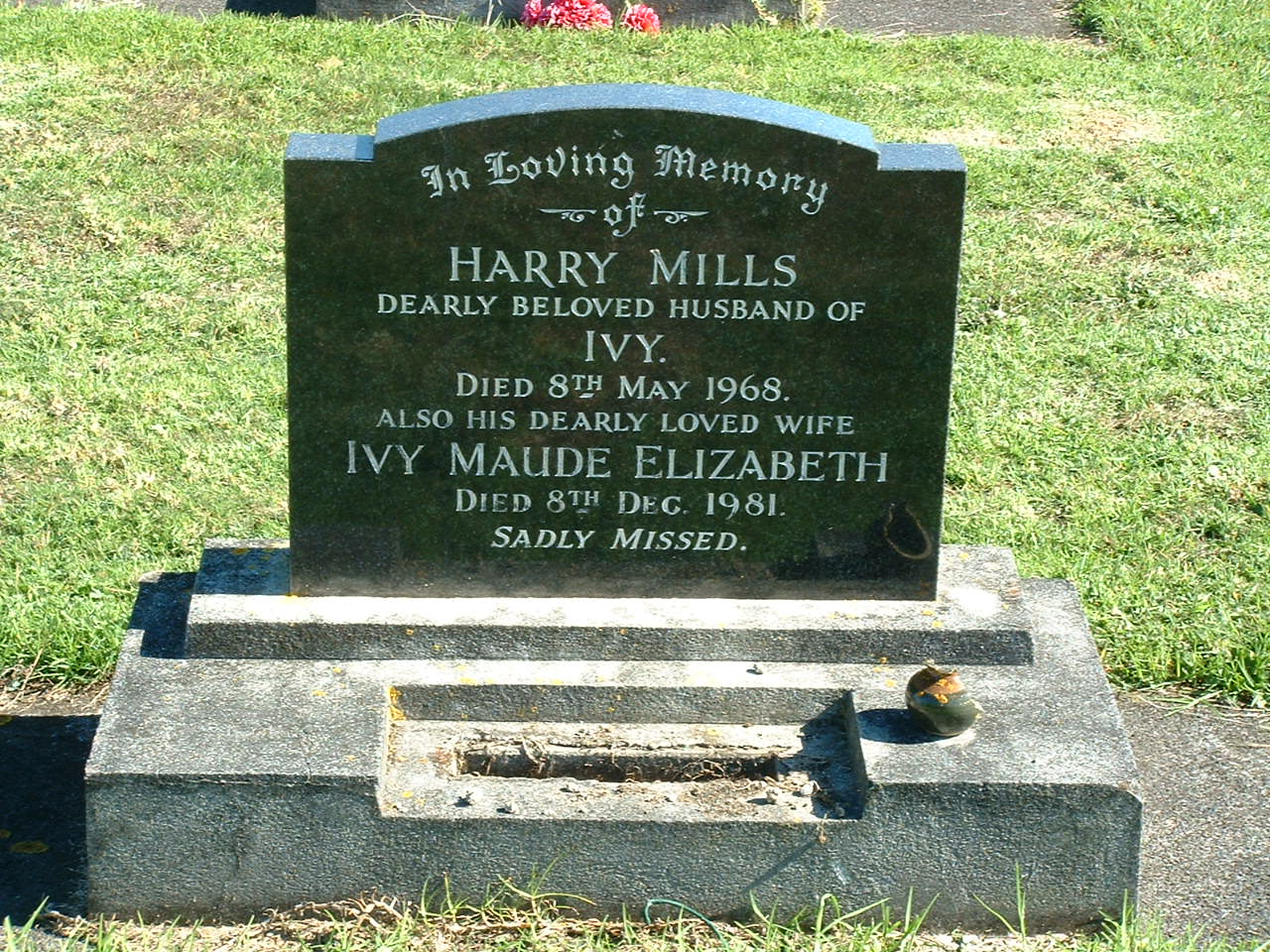 headstone