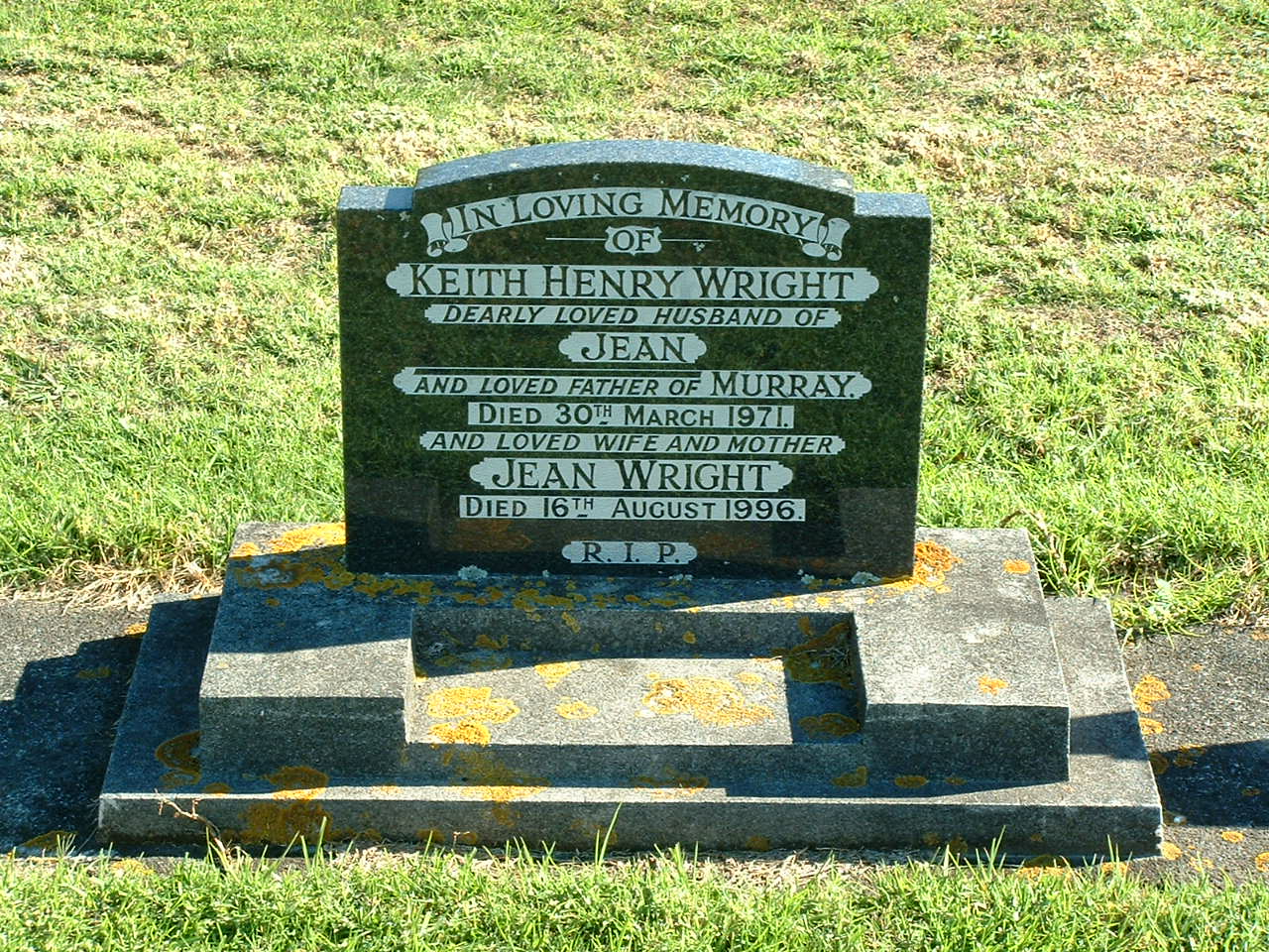 headstone