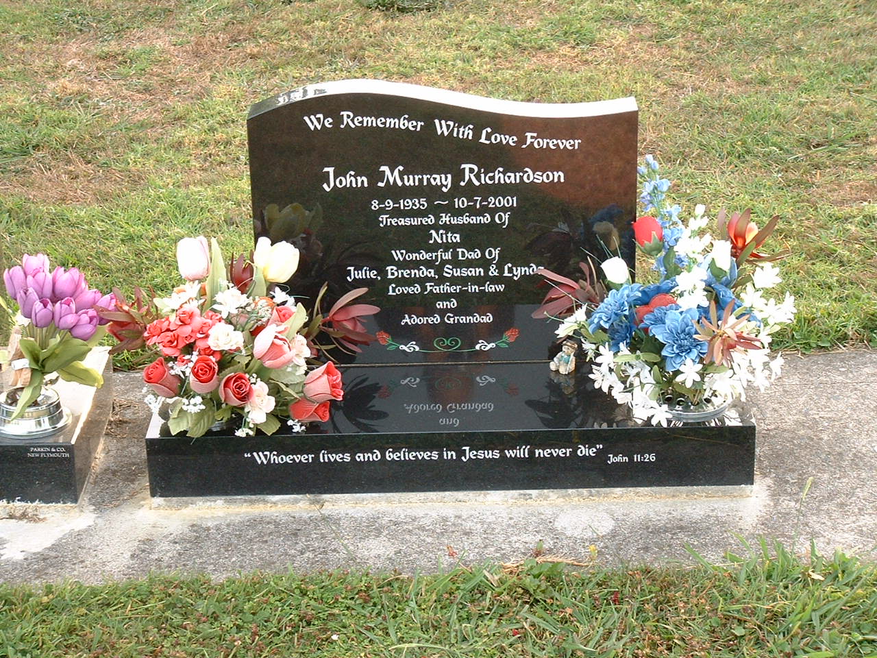 headstone