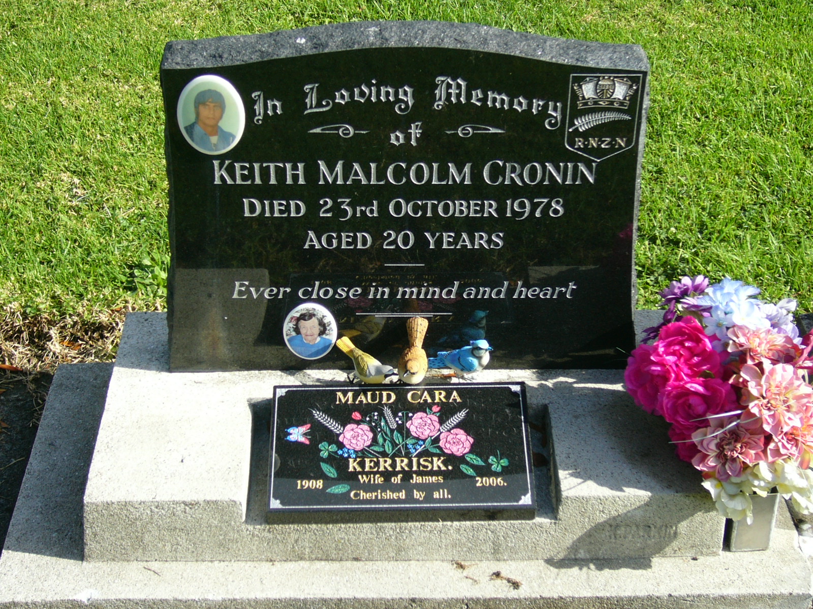 headstone