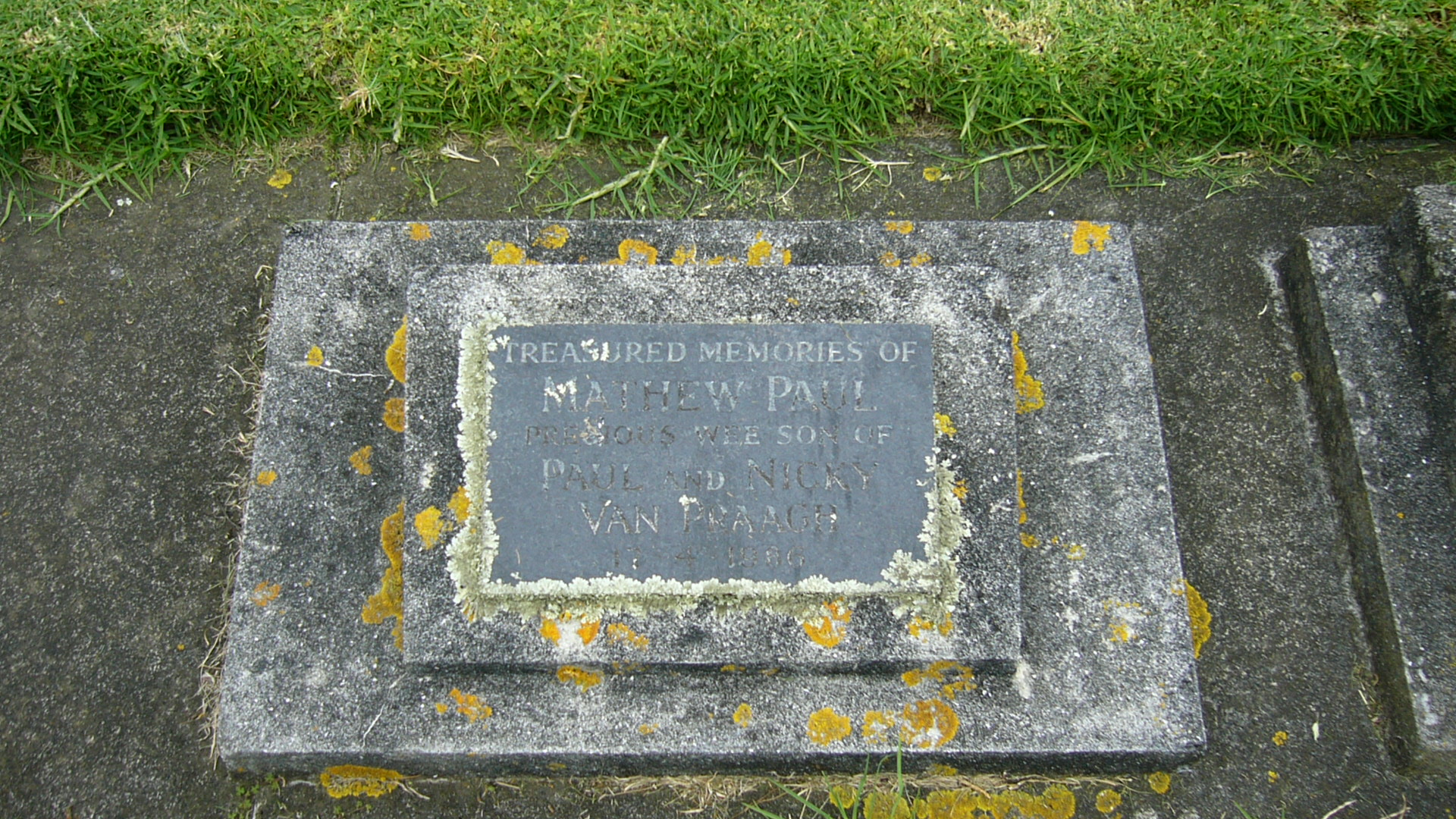 headstone