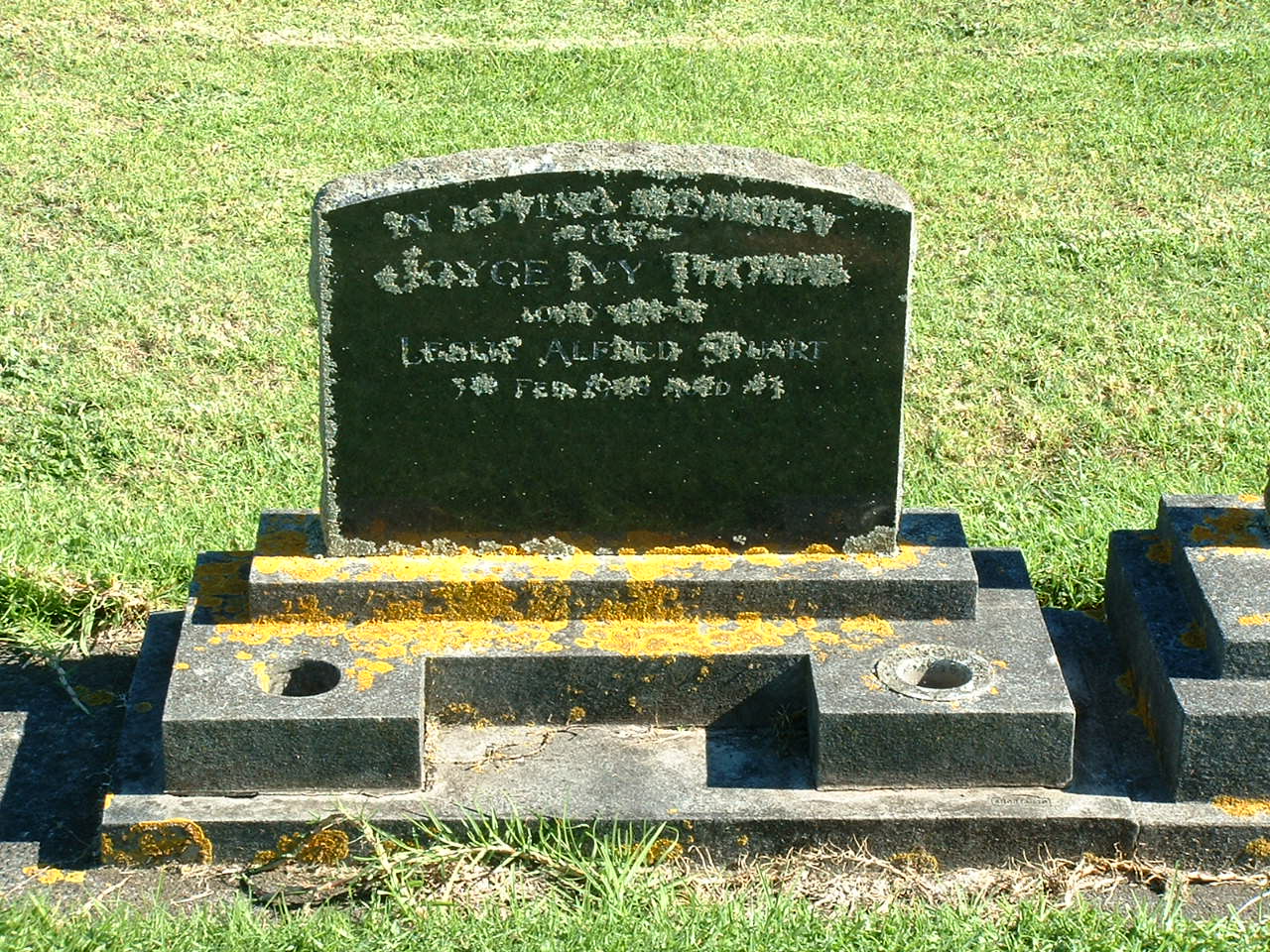 headstone