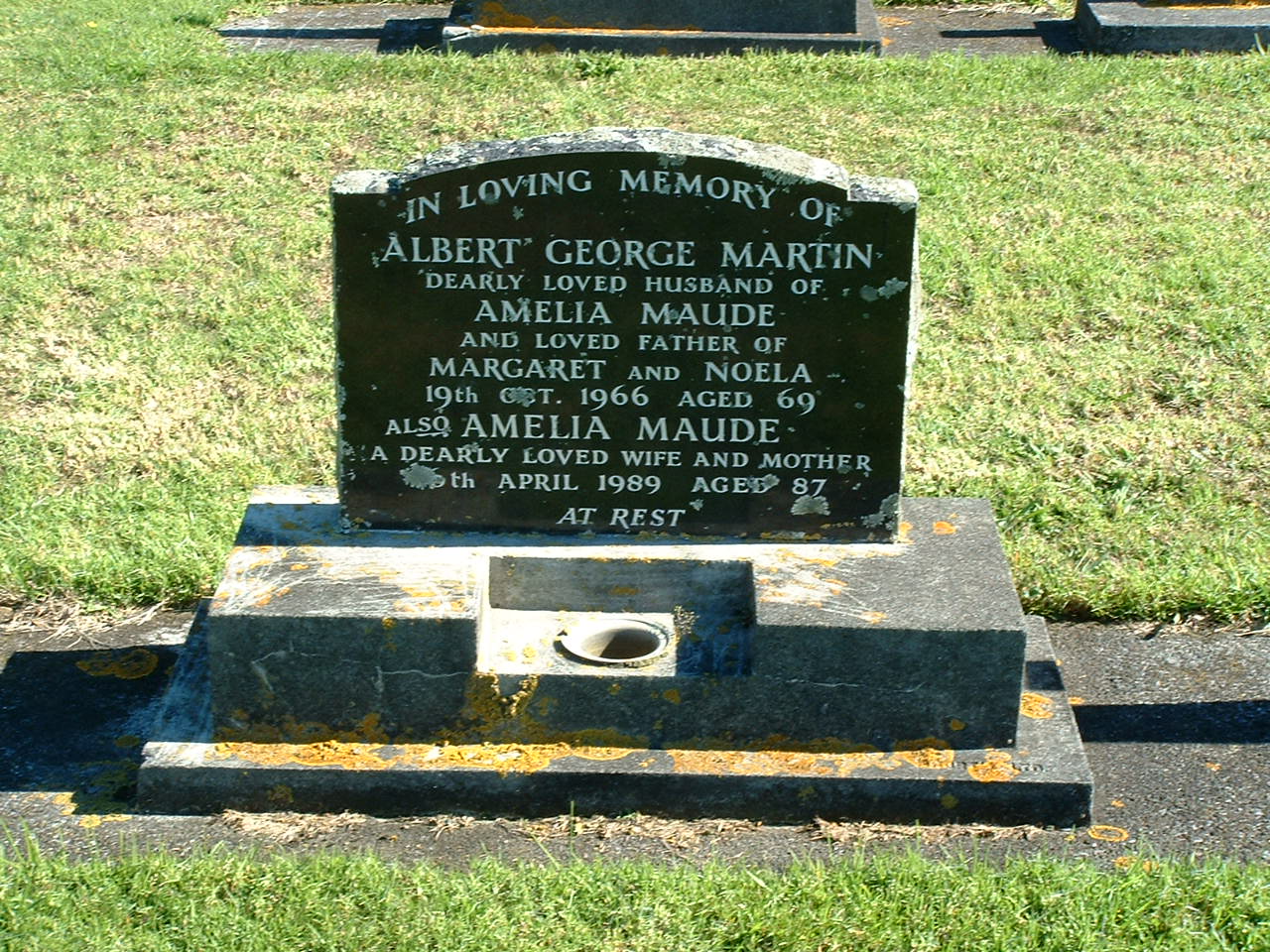 headstone