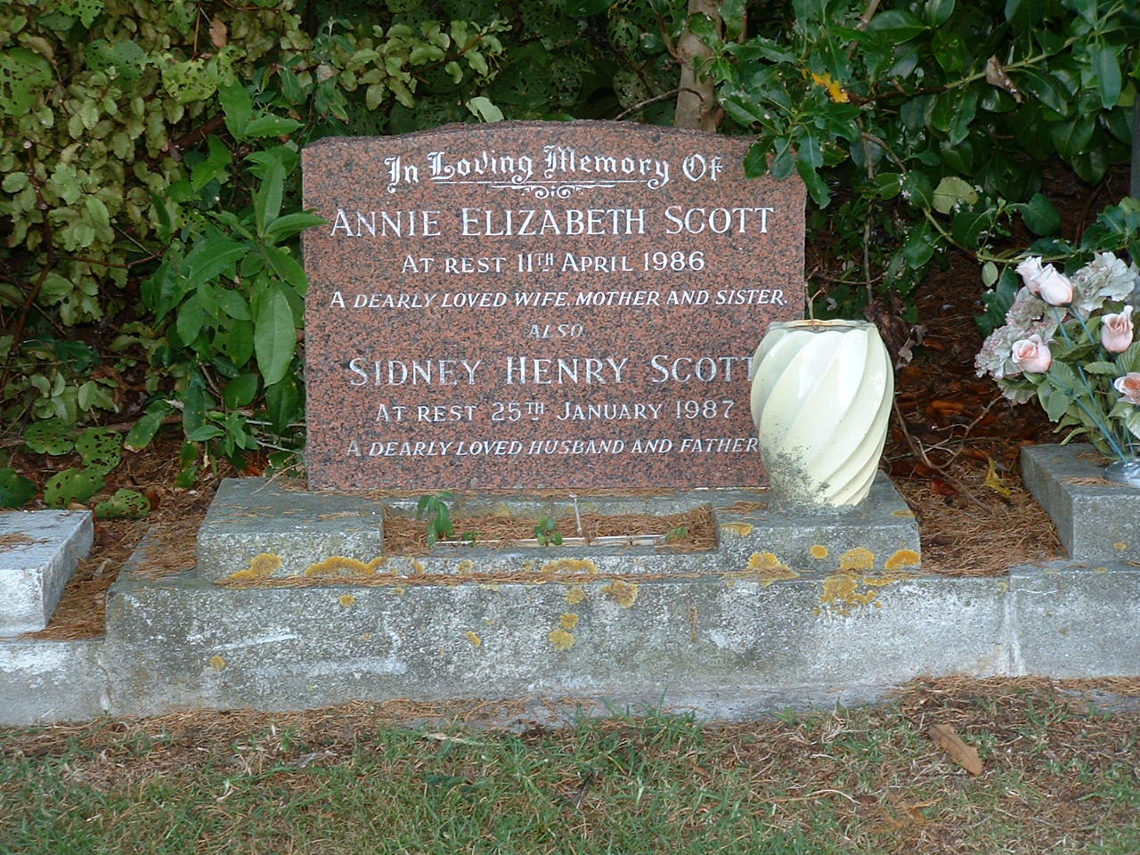 headstone