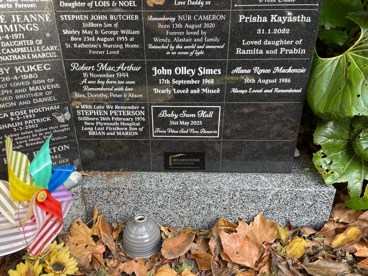 headstone