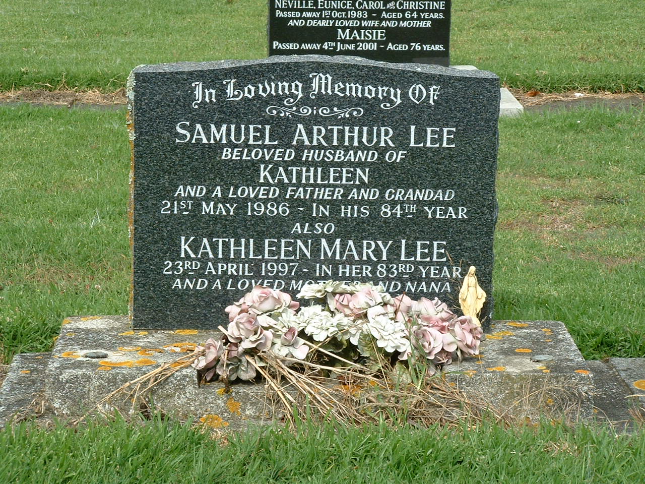 headstone