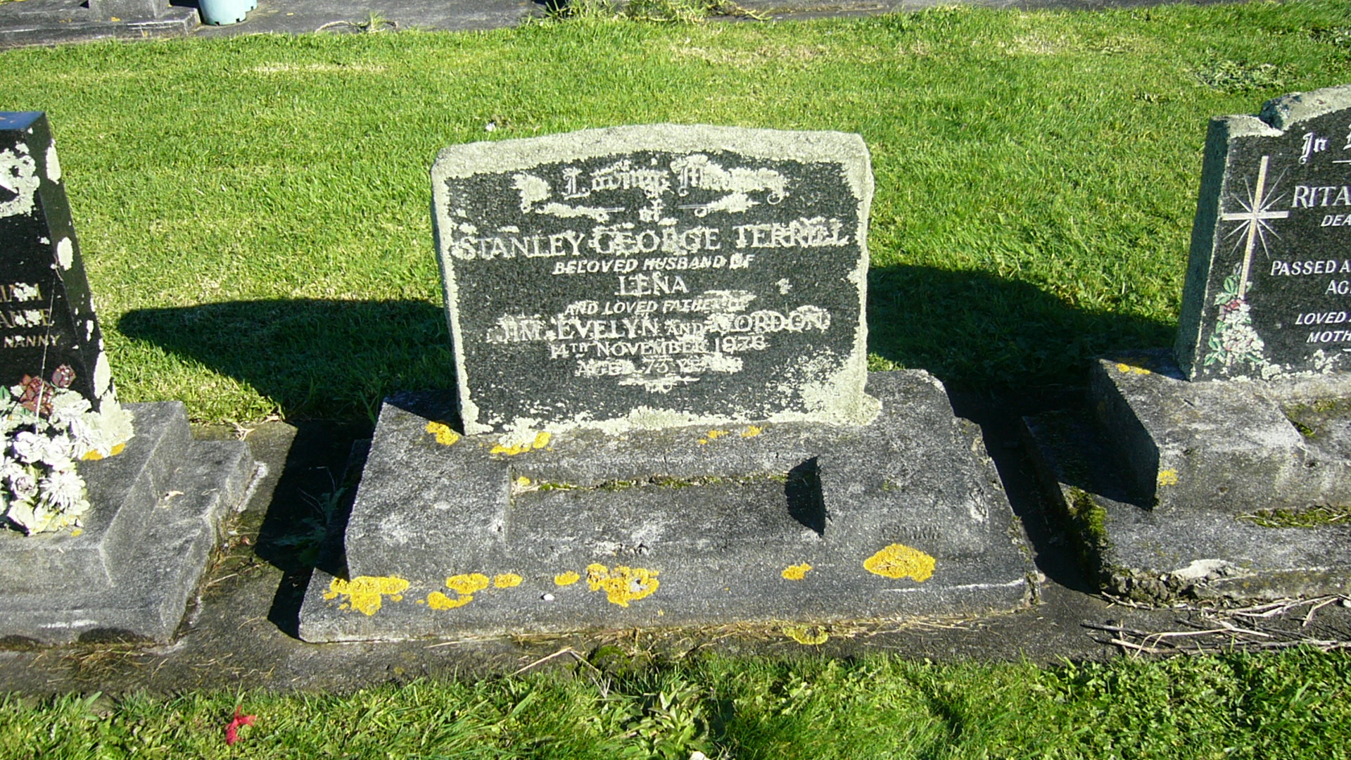 headstone