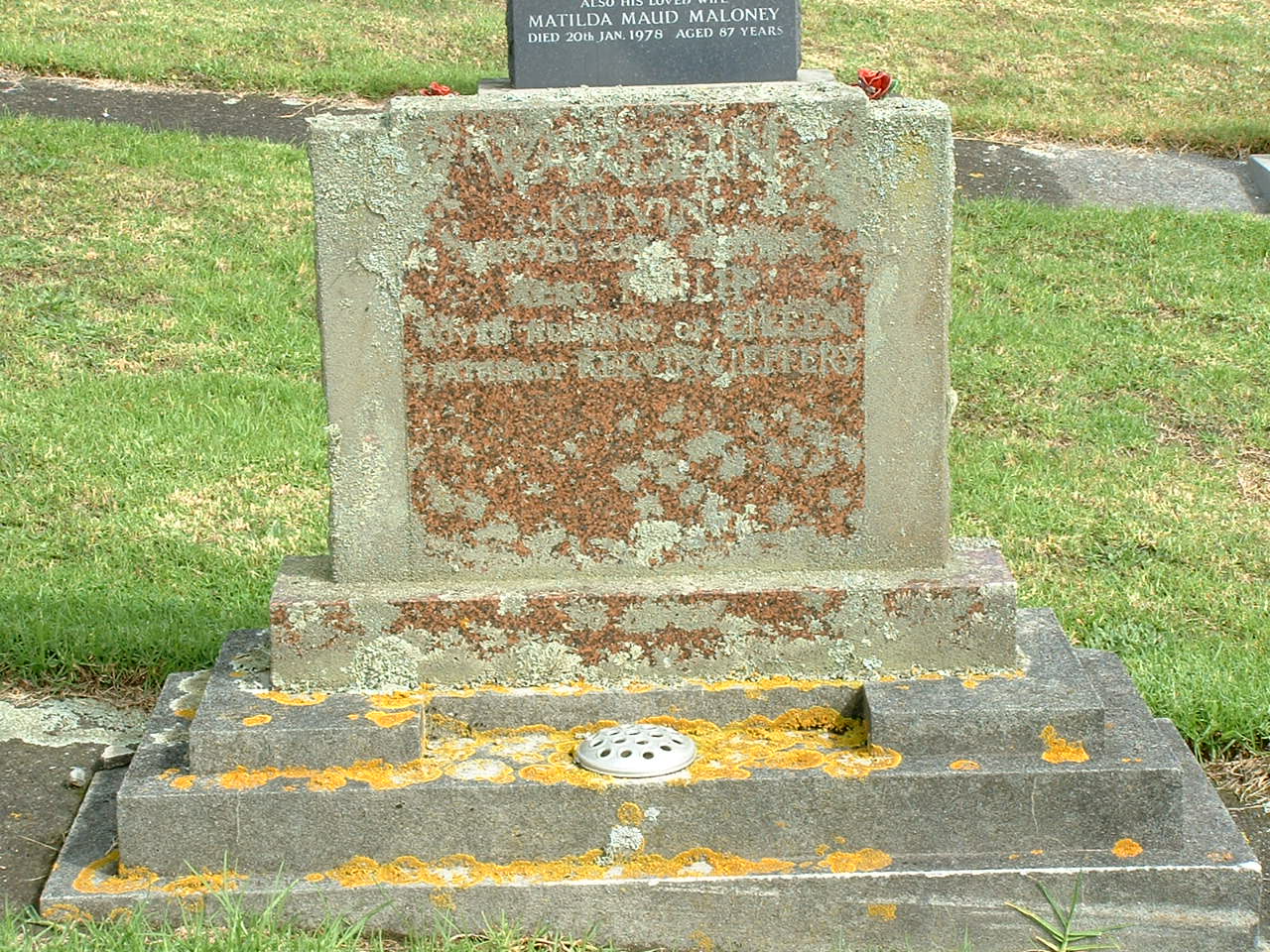 headstone