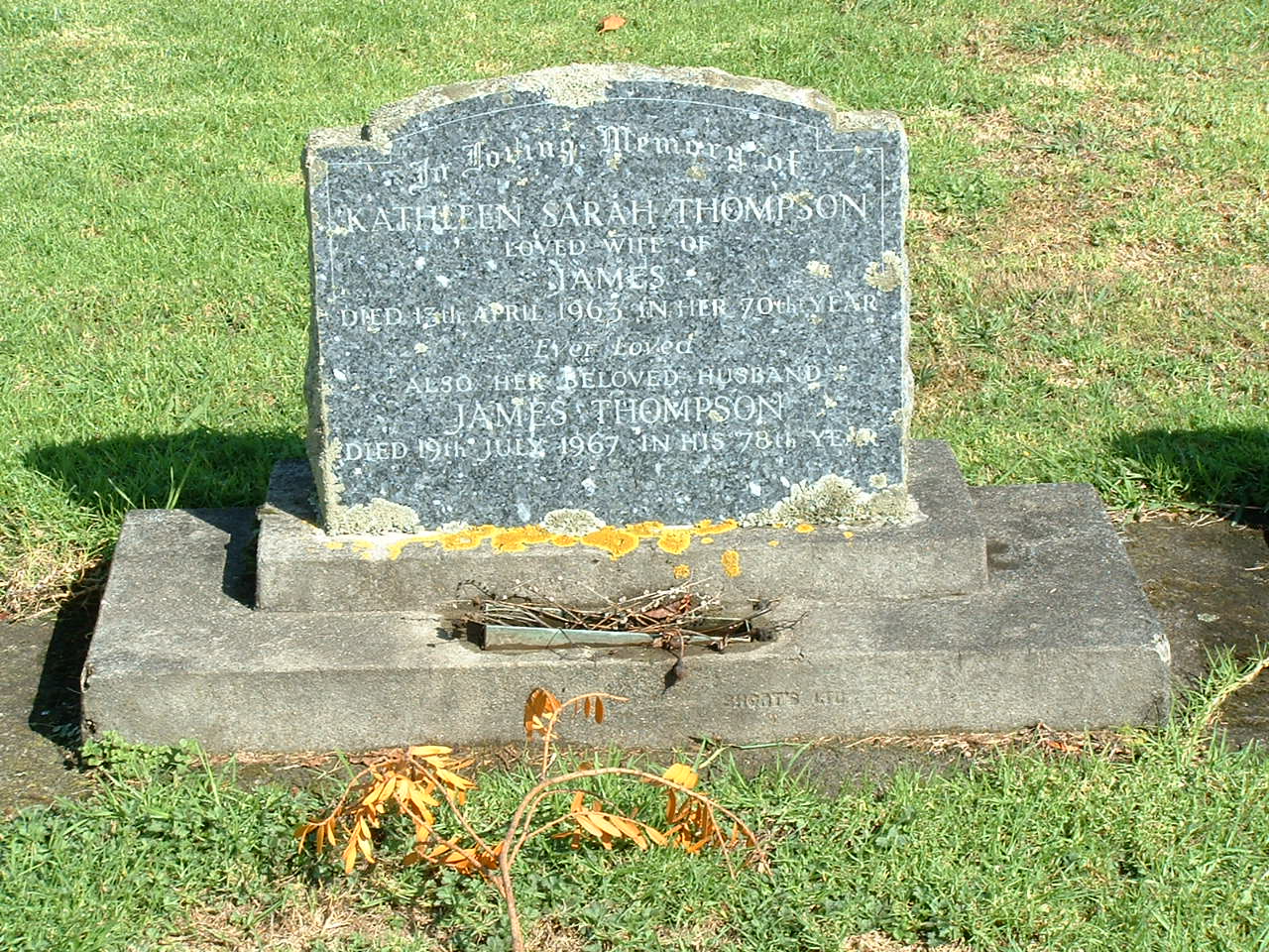 headstone
